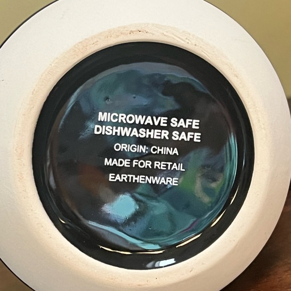 Pixel Rainbow Heart Black Coffee Tea Mug - Picture 3 of 3